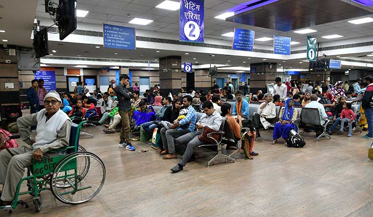 Photo of अस्पतालों की छुट्टी पर भड़का विपक्ष