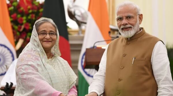 Photo of PM मोदी ने शेख हसीना को फोन कर चुनाव में ऐतिहासिक जीत पर दी बधाई