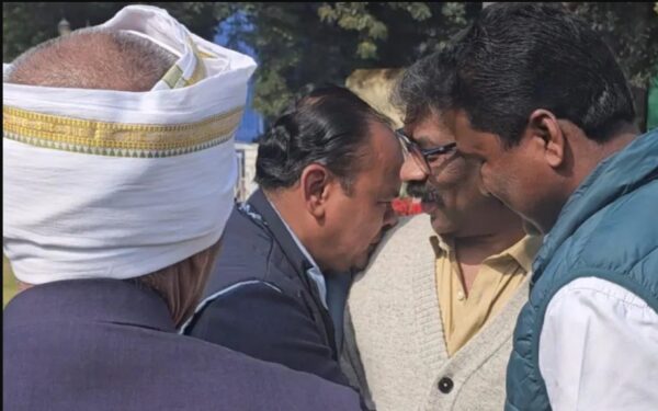 Photo of तो फिर ऑपरेशन लोटस से बचाने के लिए सोरेन है गायब