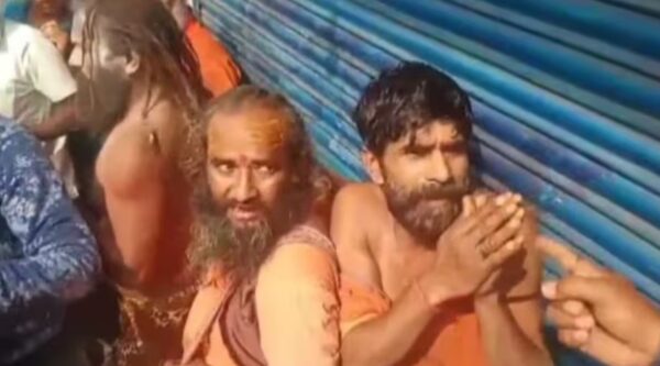 Photo of Video : बंगाल में 3 साधुओं को भीड़ ने पीटा