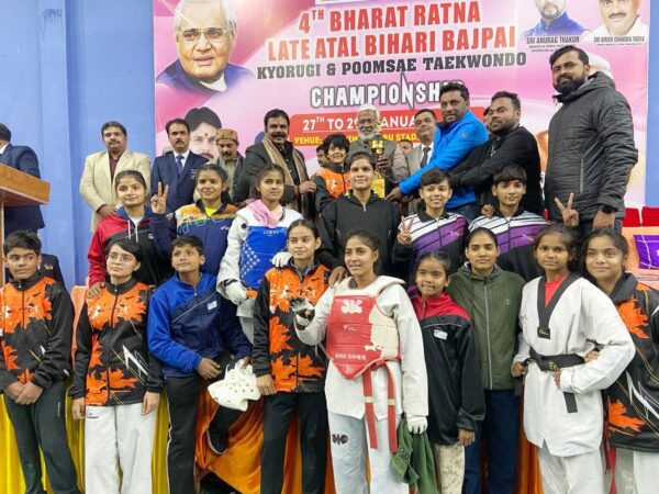 Photo of मेजबान लखनऊ ने जीती ओवरऑल चैंपियनशिप, आगरा को दूसरा स्थान