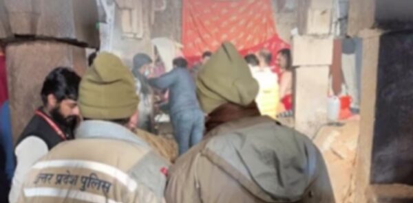 Photo of रात 2 बजे हुई ज्ञानवापी के व्यास तहखाने में हुई पूजा