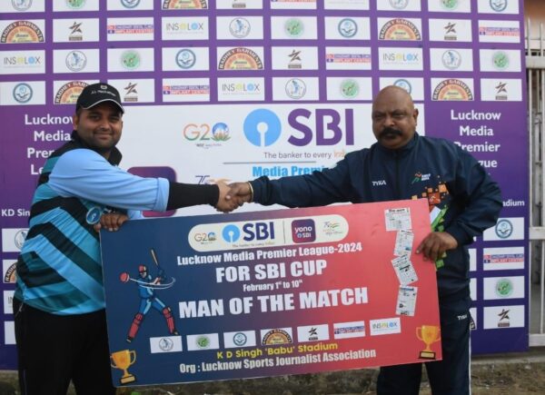 Photo of SBI मीडिया कप :बल्ले से चमके मयूर, HT और इलेक्ट्रानिक मीडिया इलेवन जीते