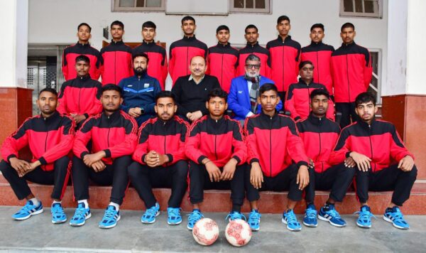 Photo of 38वीं राष्ट्रीय सब जूनियर बालक व बालिका हैंडबॉल चैंपियनशिप के लिए उत्तर प्रदेश टीम रवाना