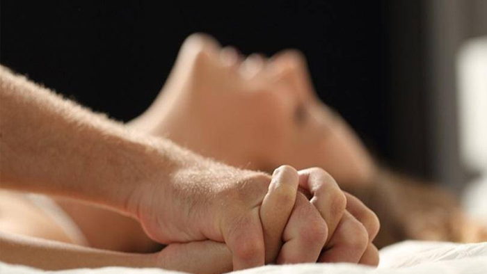 Photo of ‘ओपन विंडो सेक्स’ पर 2 पड़ोसियों में तकरार, बेंगलुरु में आया दिलचस्प मामला