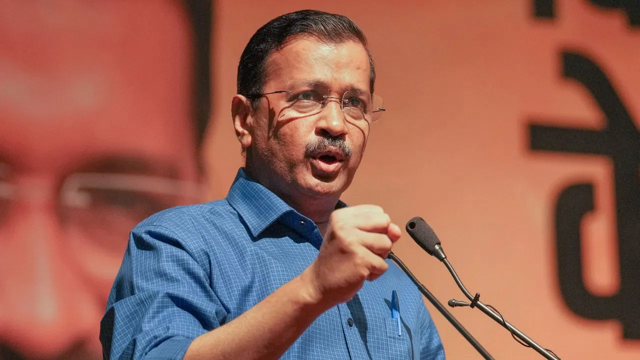 Photo of दिल्ली के कथित शराब घोटाले में हाई कोर्ट पहुंचे केजरीवाल, ईडी से मांगा जवाब