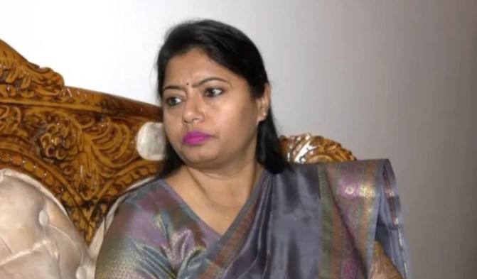 Photo of अखिलेश से नाराजगी पर पल्लवी पटेल ने लगाया ब्रेक, जानें क्या बोलीं?