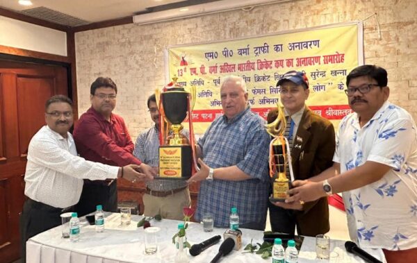 Photo of MP वर्मा क्रिकेट टूर्नामेंट ट्राफी का भव्य अनावरण