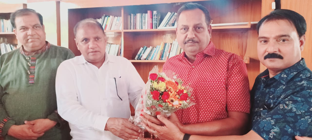 Photo of वरिष्ठ पत्रकार बृजेश सिंह बने यूपीडब्लूजेयू के नोयडा जिला अध्यक्ष