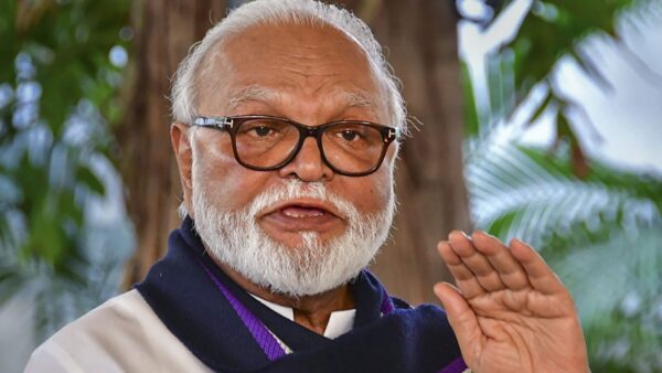 Photo of मराठा आरक्षण पर भड़के भुजबल, कैबिनेट मीटिंग से पहले ही निकले बाहर