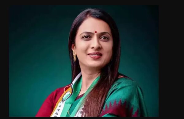 Photo of अब इस नेता ने पवार का छोड़ा साथ लेकिन बेटी…