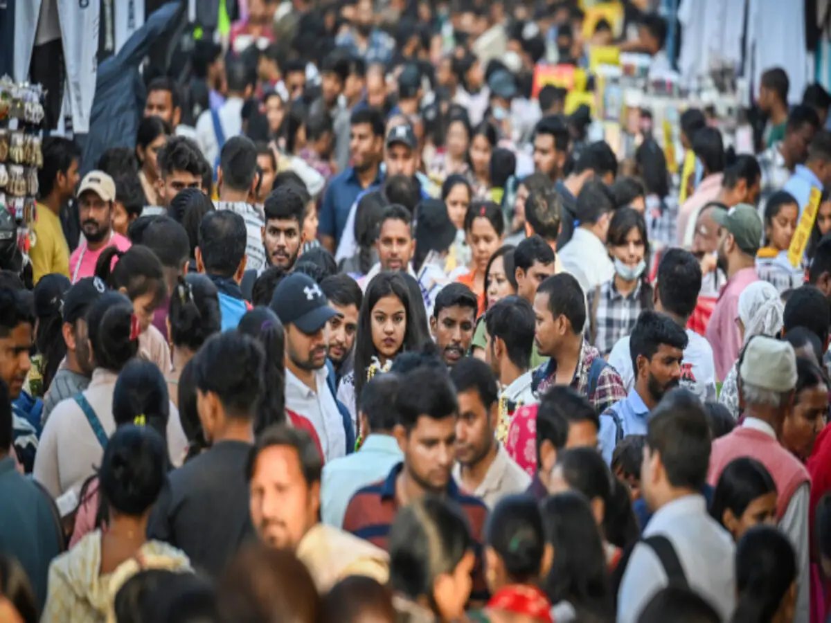 Photo of भारत में तेजी से घट रही हिंदुओं की आबादी, मुस्लिमों की जनसंख्या में तेजी