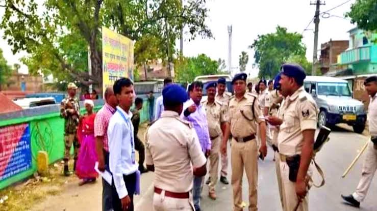 Photo of वीडियो : छपरा में चुनावी रंजिश में जमकर हुआ बवाल चली गोलियां