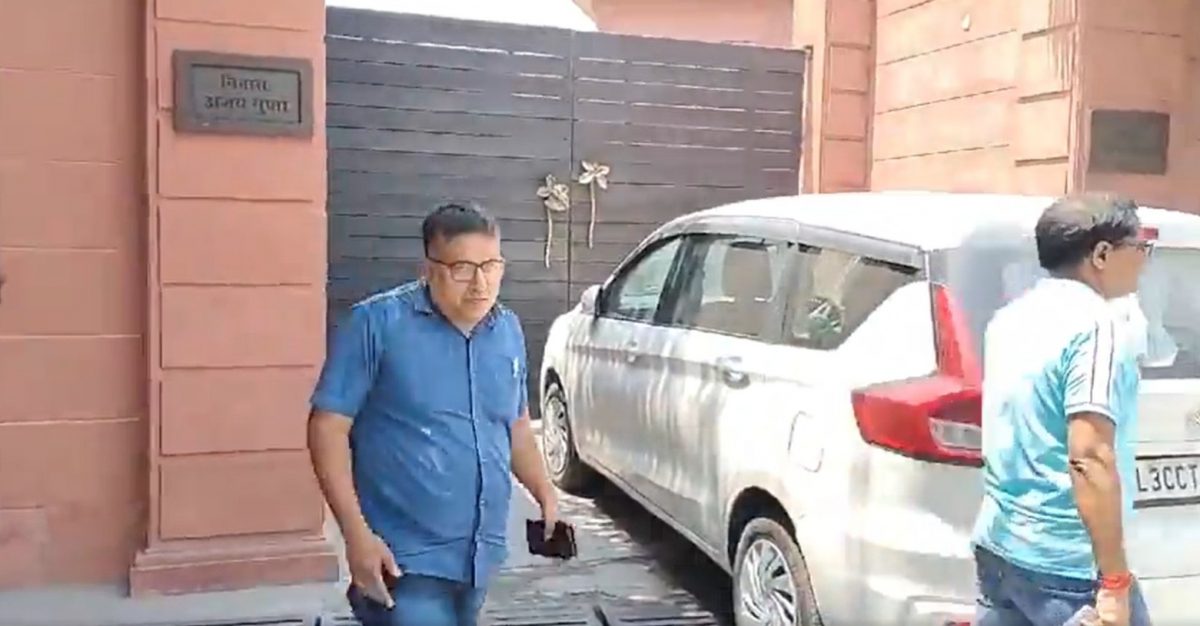 Photo of मुरादाबाद में CL गुप्ता ग्रुप के कई ठिकानों पर IT की छापेमारी