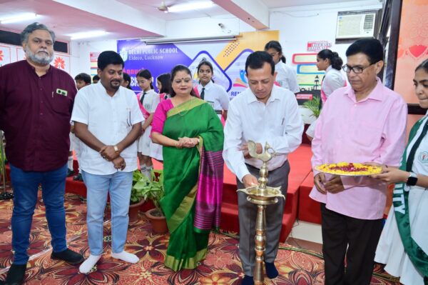 Photo of वार्षिक साहित्यिक उत्सव 2024 : छात्रों ने अपनी प्रतिभा को किया प्रदर्शित