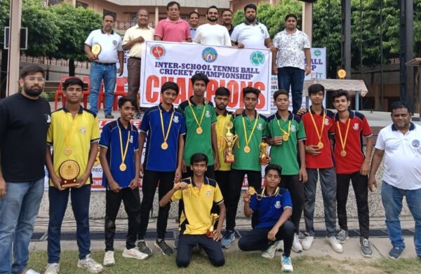 Photo of रासफिल अकादमी ने जीती अंतर विद्यालयी टेनिस बॉल क्रिकेट प्रतियोगिता