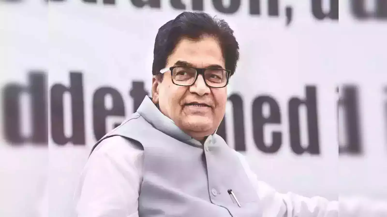 Photo of रामगोपाल यादव ने CJI पर की अभद्र टिप्पणी, विवाद बढ़ने पर…