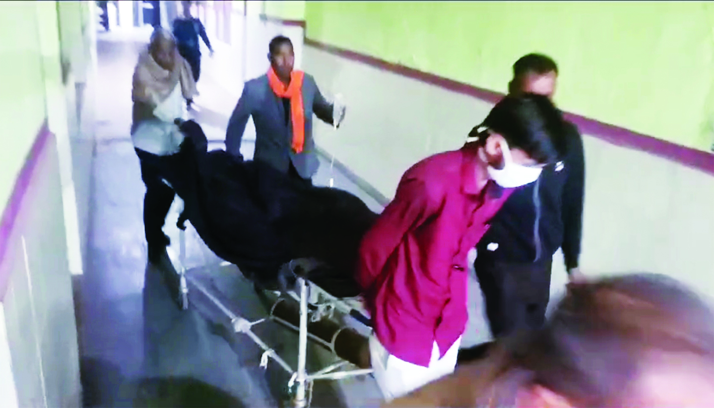 Photo of राजस्थान में जिंदा आदमी का कर डाला पोस्टमार्टम, रिपोर्ट में बताया मौत का कारण