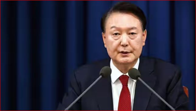 Photo of दक्षिण कोरिया के राष्ट्रपति ऑफिस में पुलिस की क्यों हुई रेड?