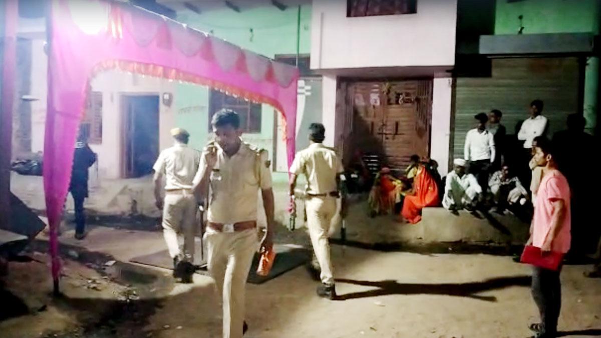 Photo of लखनऊ: शादी में फ्री का खाना खाने घुसे छात्र, टोकने पर मचाया बवाल