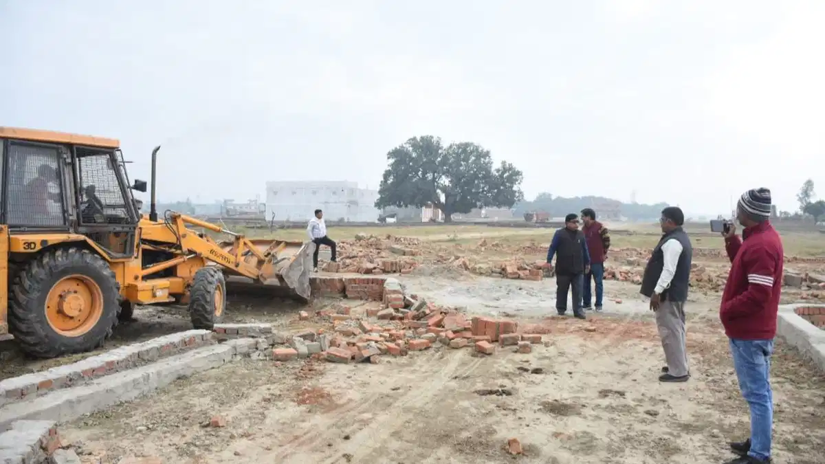 Photo of लखनऊ में 83 अपार्टमेंटों पर चलेगा बुलडोजर, ये वजह आई सामने