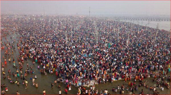 Photo of महाकुम्भ में 65 करोड़ से ज्यादा श्रद्धालुओं ने फहराई सनातन की धर्म ध्वजा