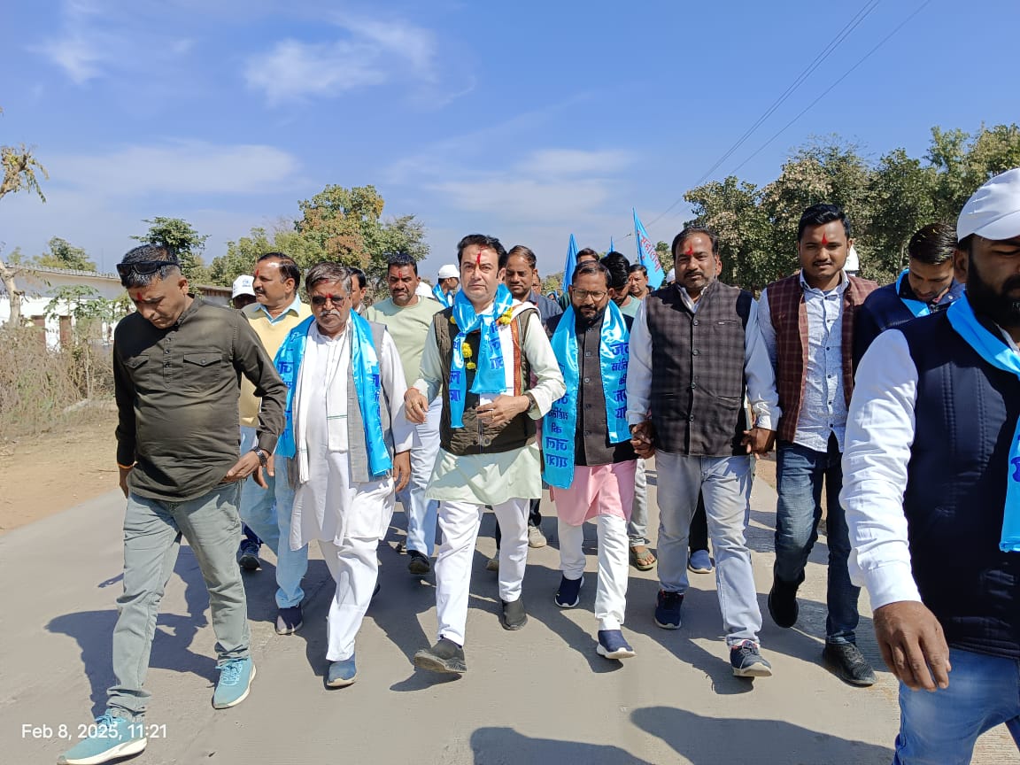 Photo of यात्रा के सातवें दिन जल सहेलियों ने जगह-जगह मिट्टी और पानी की गुणवत्ता जांच का किया प्रदर्शन