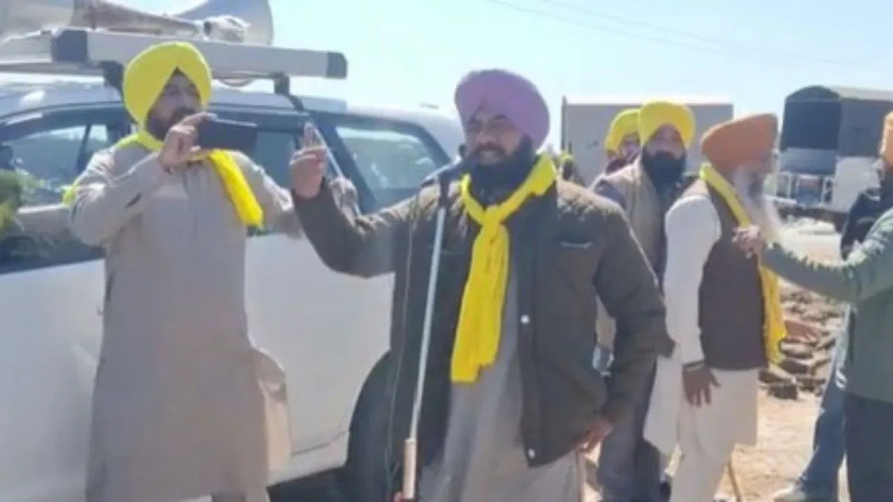 Photo of पुलिस ने 700 किसानों को हिरासत में लिया, सुरक्षा बढ़ाई गई