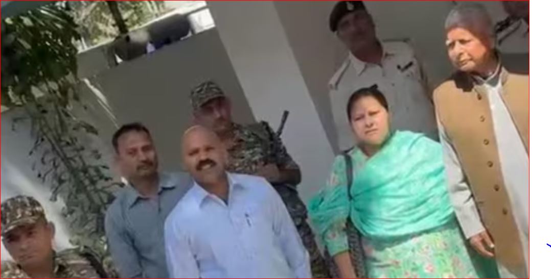 Photo of ED के अधिकारियों ने लालू जी से पूछा-चाय-पानी या कॉफी लेंगे ? जानें क्या मिला जवाब