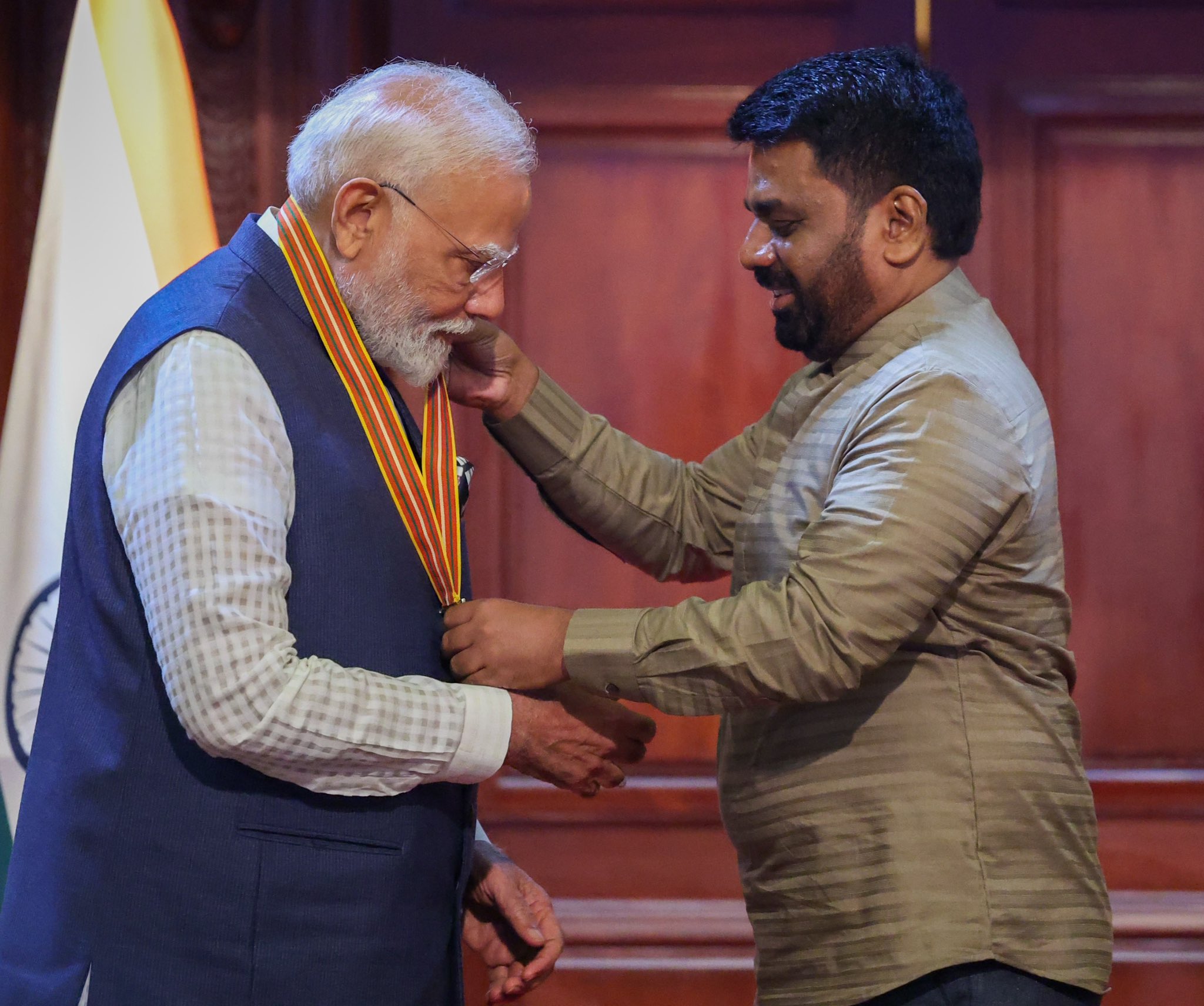 Photo of 140 करोड़ भारतीयों का गर्व: पीएम मोदी को मिला श्रीलंका का सर्वोच्च सम्मान