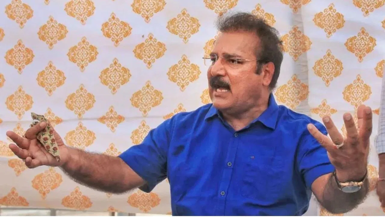 Photo of कांग्रेस नेता खाचरियावास के घर पर ED की रेड, बीजेपी पर जमकर बरसे