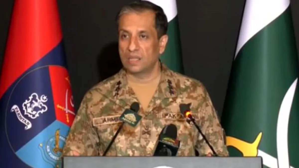 Photo of पाकिस्तानी सेना के DG ISPR अहमद शरीफ का वीडियो वायरल, देखें क्या कहा