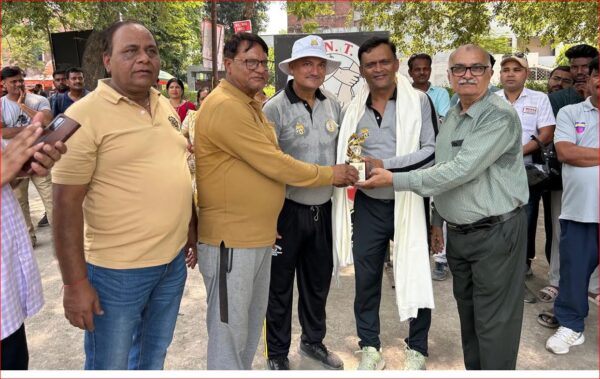 Photo of JNT ने इंटरनेशनल कोच विकास यादव को किया सम्मानित