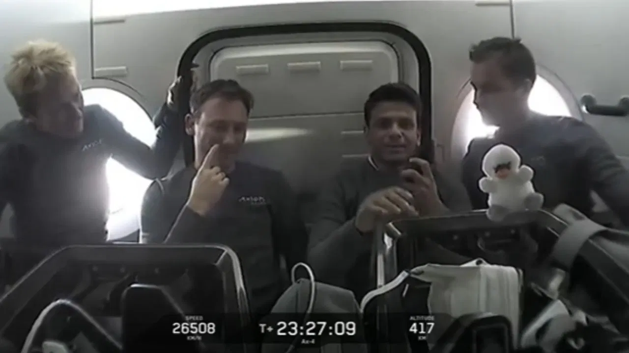 Photo of “अंतरिक्ष से नमस्कार”: भारतीय अंतरिक्ष यात्री शुभांशु शुक्ला का पहला वीडियो मैसेज आया सामने