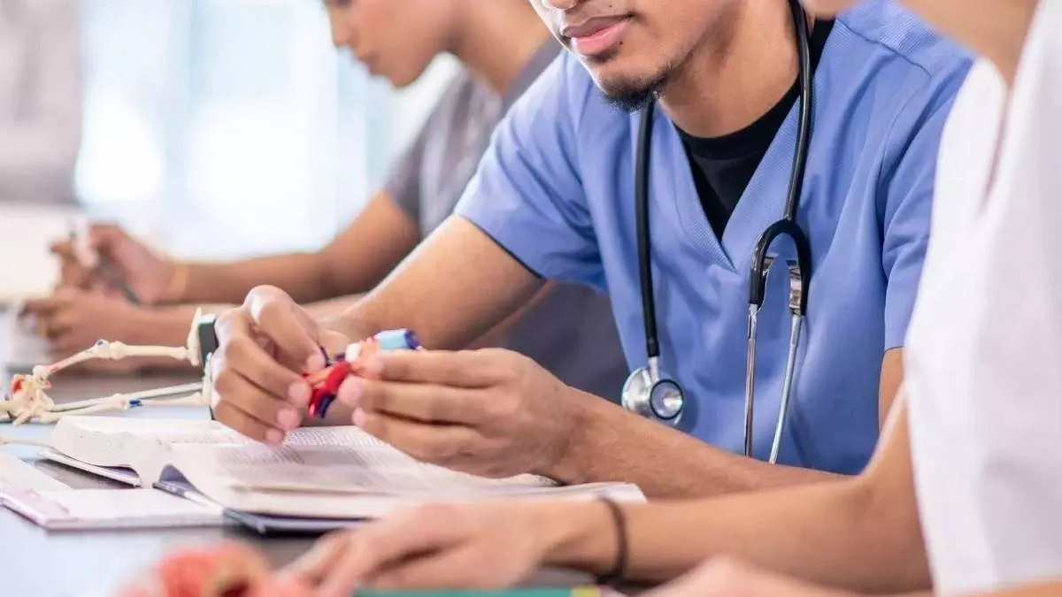 Photo of भ्रष्टाचार मुक्त मेडिकल शिक्षा: एक अनिवार्यता