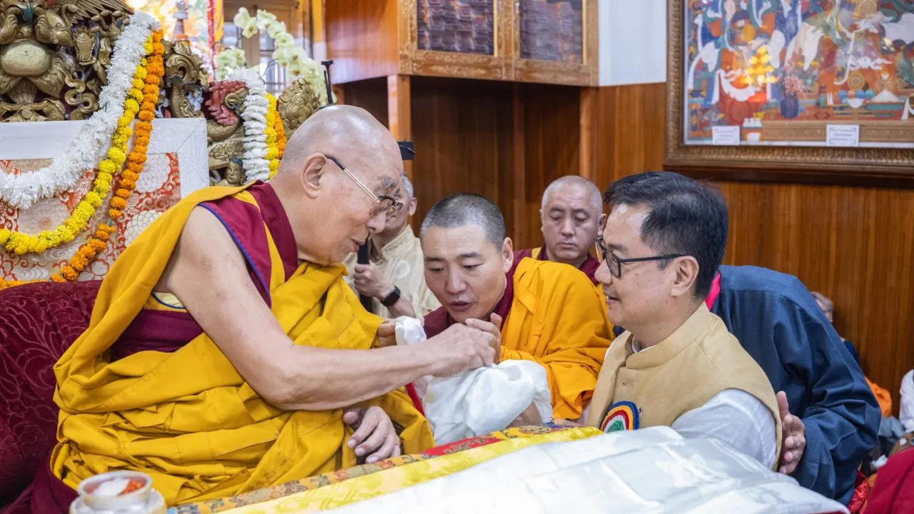 Photo of दलाई लामा का 90वां जन्मदिन, केंद्रीय मंत्री रिजिजू नेकहा…