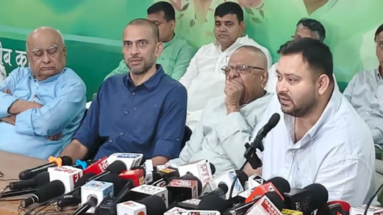 Photo of बिहार चुनाव से पहले तेजस्वी का बड़ा दांव, राहुल संग निकालेंगे जन संवाद यात्रा