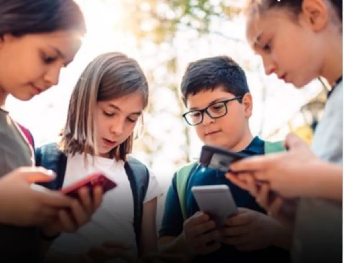 Photo of इस देश में बच्चों के लिए सोशल मीडिया बैन, 10 दिसंबर से लागू होगा नया कानून