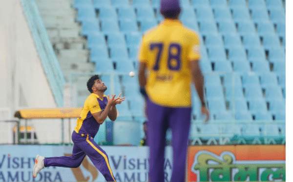 Photo of यूपीटी-20: आराध्या और विप्राज की चमक, लखनऊ फाल्कन्स की उम्मीदें बरकरार