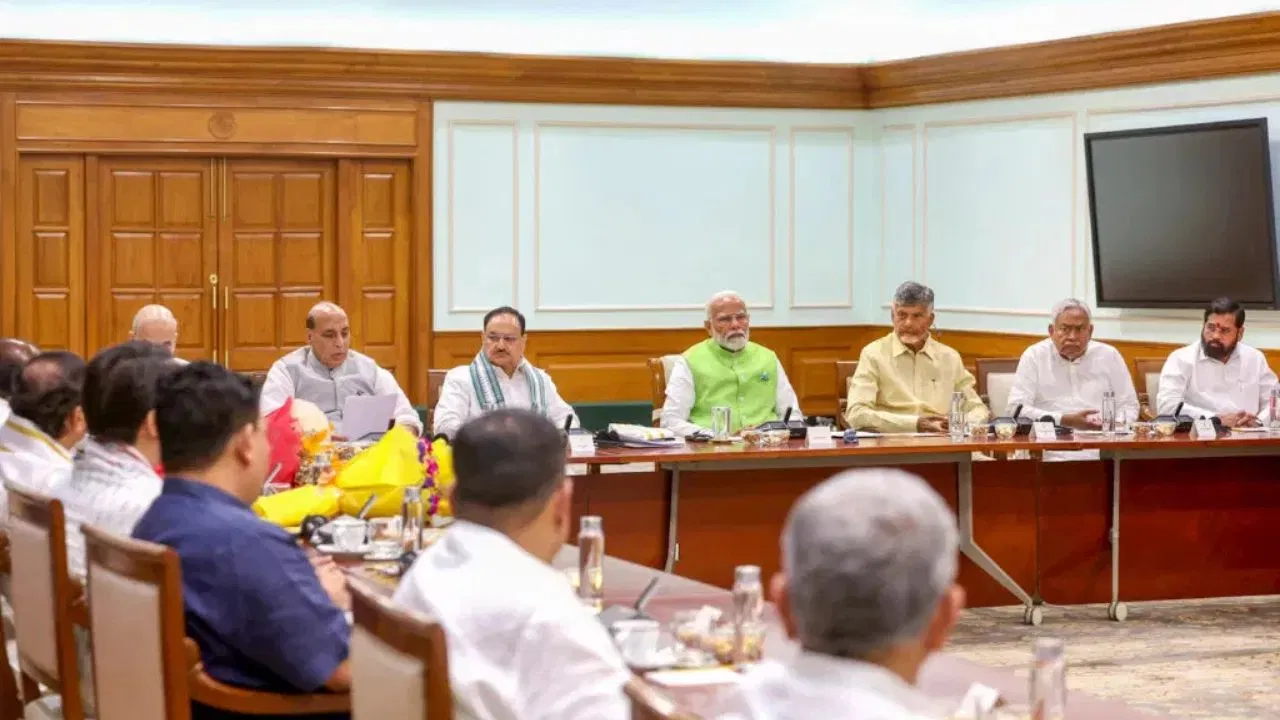 Photo of NDA की संसदीय दल की बैठक कल, पीएम मोदी करेंगे सांसदों को संबोधित 