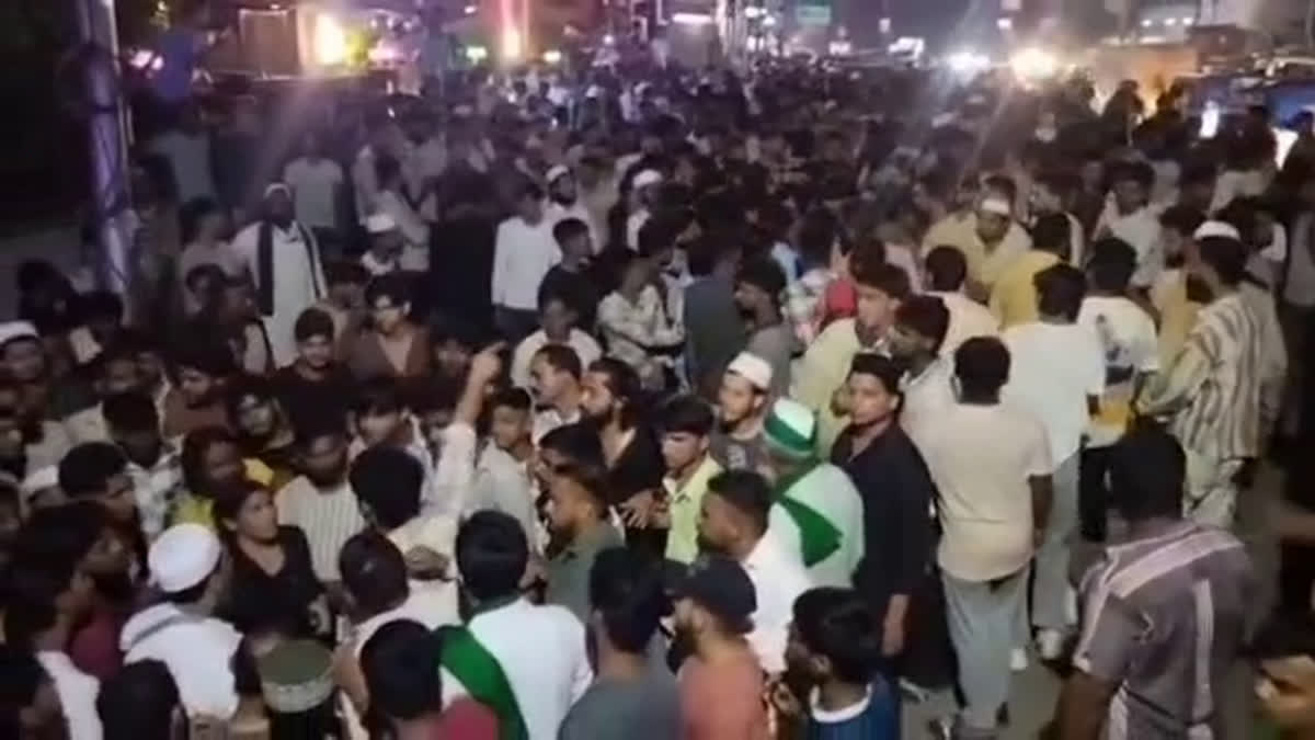 Photo of देहरादून में विवादित पोस्ट से बवाल, पुलिस ने भीड़ को खदेड़ा, आरोपी हिरासत में