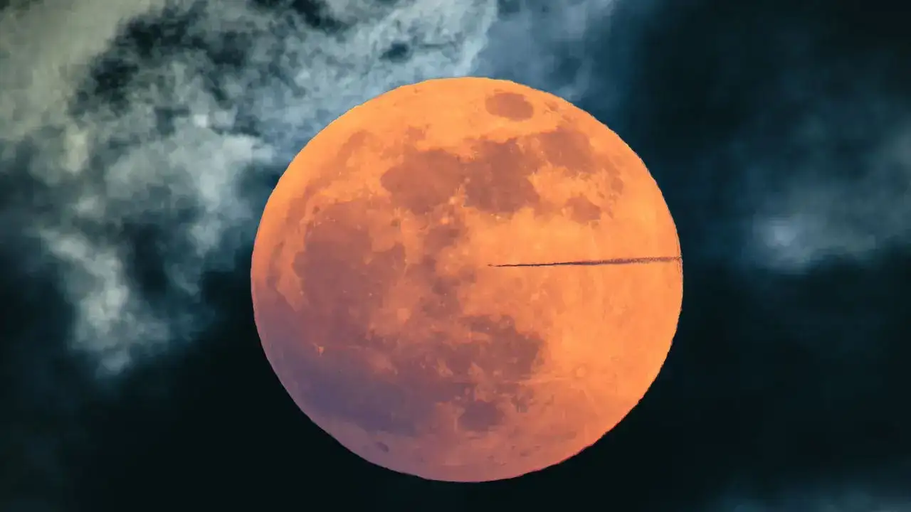 Photo of 7 सितंबर को लगेगा साल का सबसे बड़ा चंद्रग्रहण, भारत में दिखेगा ‘ब्लड मून’