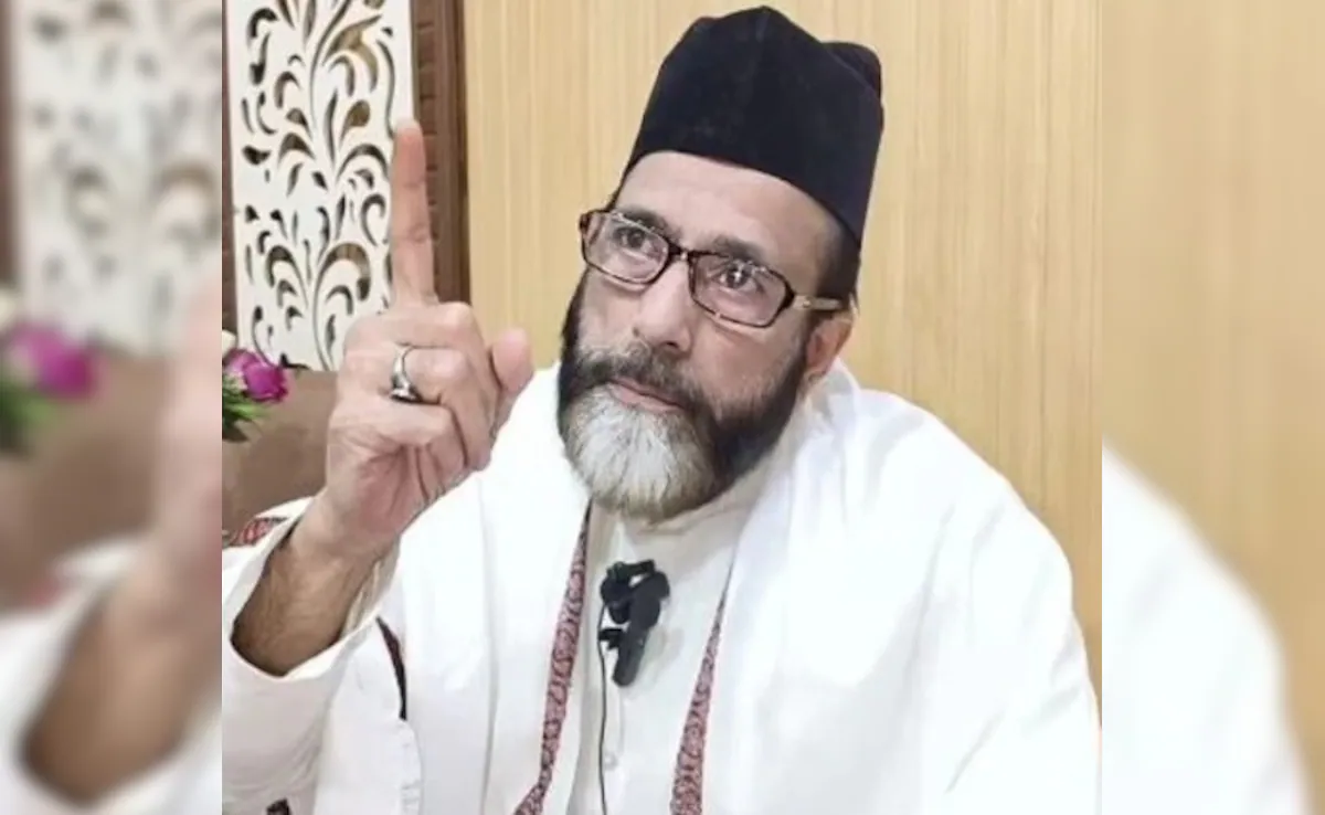 Photo of बरेली बवाल: मौलाना तौकीर रजा गिरफ्तार, 14 दिन की न्यायिक हिरासत में भेजे गए