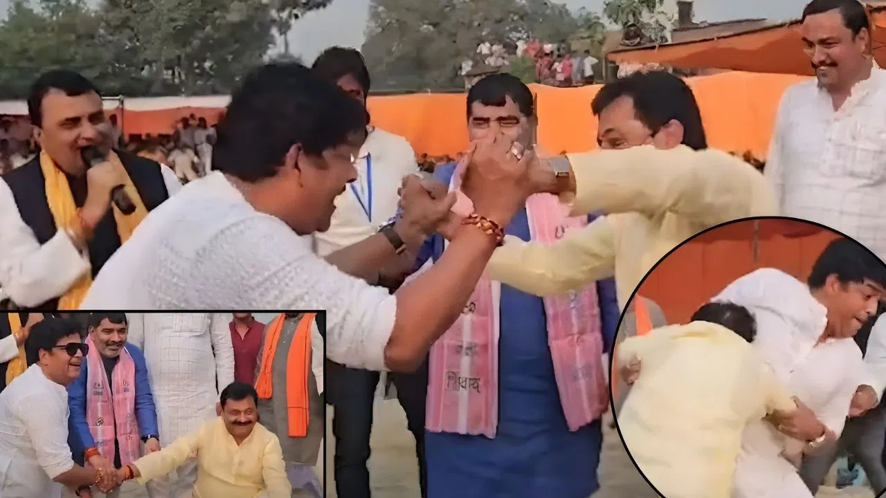 Photo of Viral Video: दंगल में उतरे सांसद, रवि किशन और विजय दुबे ने कुश्ती में आजमाए दांव