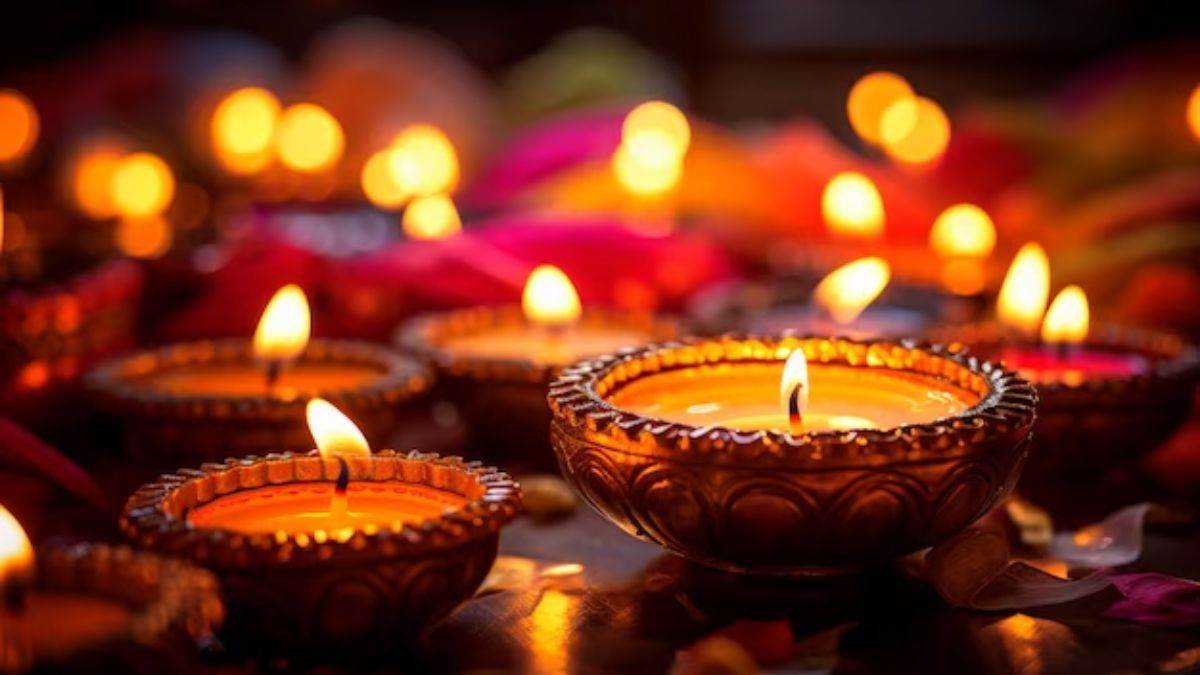 Photo of दीपावली से भाई दूज तक यूपी में पांच दिन की छुट्टी, छठ पूजा पर भी रहेगा अवकाश