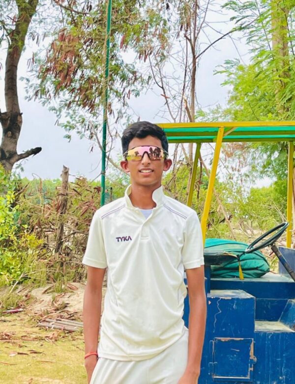 Photo of यूपी रेंजर्स क्लब की जीत में आदित्य यादव का पंजा, जिज्ञासा क्लब को 12 रन से हराया