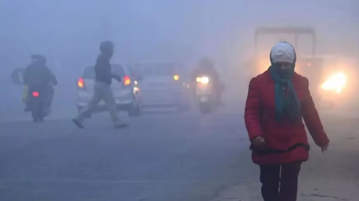 Photo of साल के आखिरी दिन दिल्ली में घना कोहरा, 300 से ज्यादा फ्लाइट्स प्रभावित, 148 रद्द