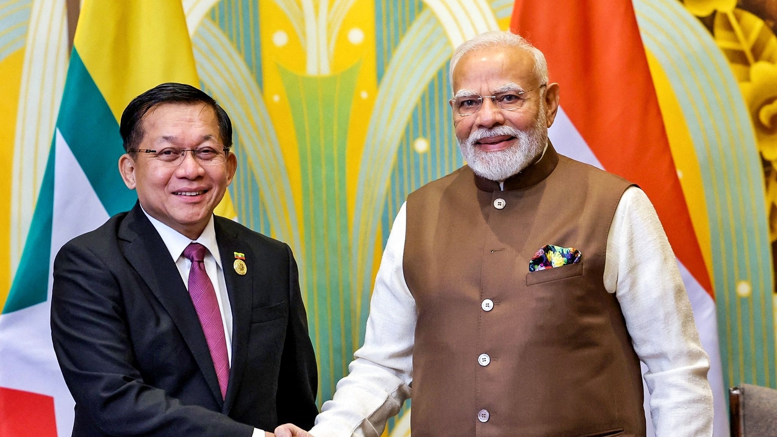 Photo of “म्यांमार के आर्थिक संकट में भारत का 1.75 बिलियन डॉलर का सहयोग जारी”