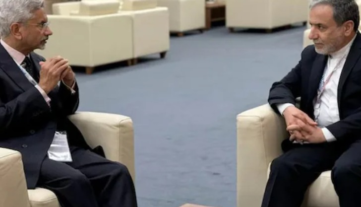 Photo of ईरान संकट के बीच जयशंकर ने ईरानी विदेश मंत्री से की फोन पर चर्चा