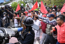 Photo of नेपाल में ओली-लेखक गिरफ्तारी के खिलाफ यूएमएल का आंदोलन तेज